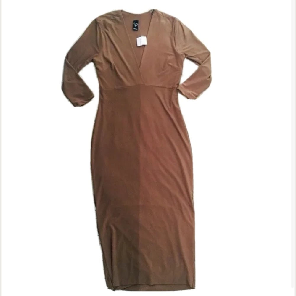 NWT Windsor V Neck Fitted Bodycon Dress